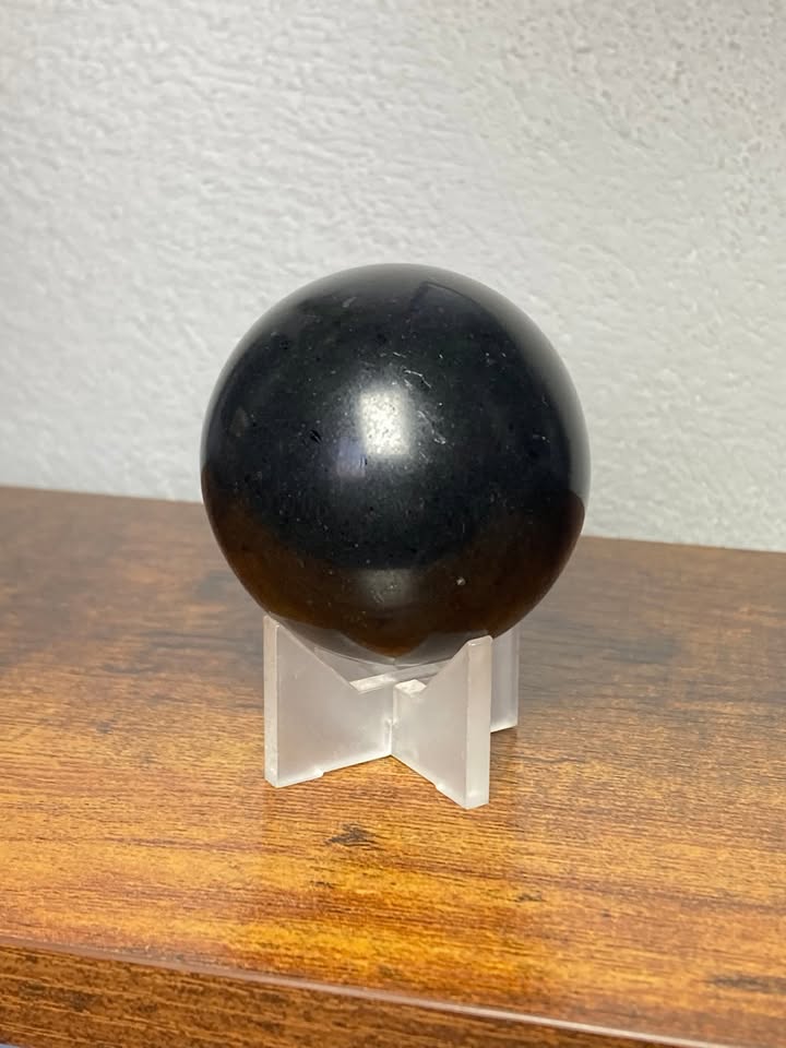 ⚫️ Esfera de Turmalina (Incluye base de acrilico)