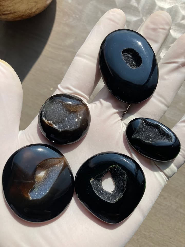 Pack 5 cabujones de Ágata Druzy