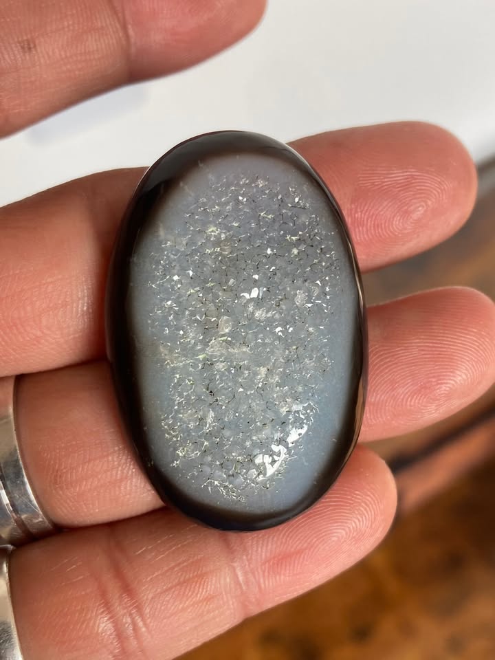 Cabujón de Ágata Druzy (Incluye base de acrílico)