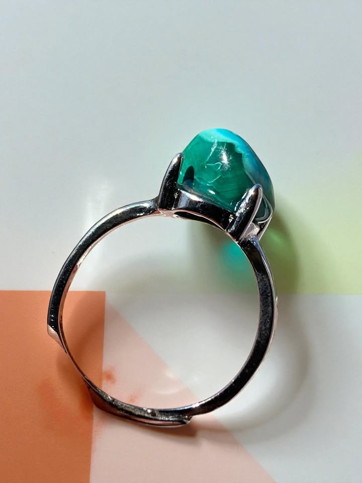 Anillo ajustable con Malaquita