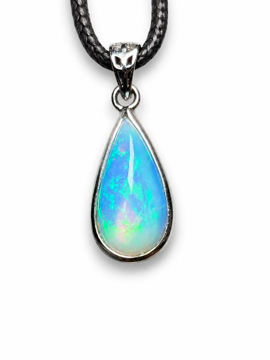 Dije de Ópalo Precioso Natural en Gota | Montado en Plata